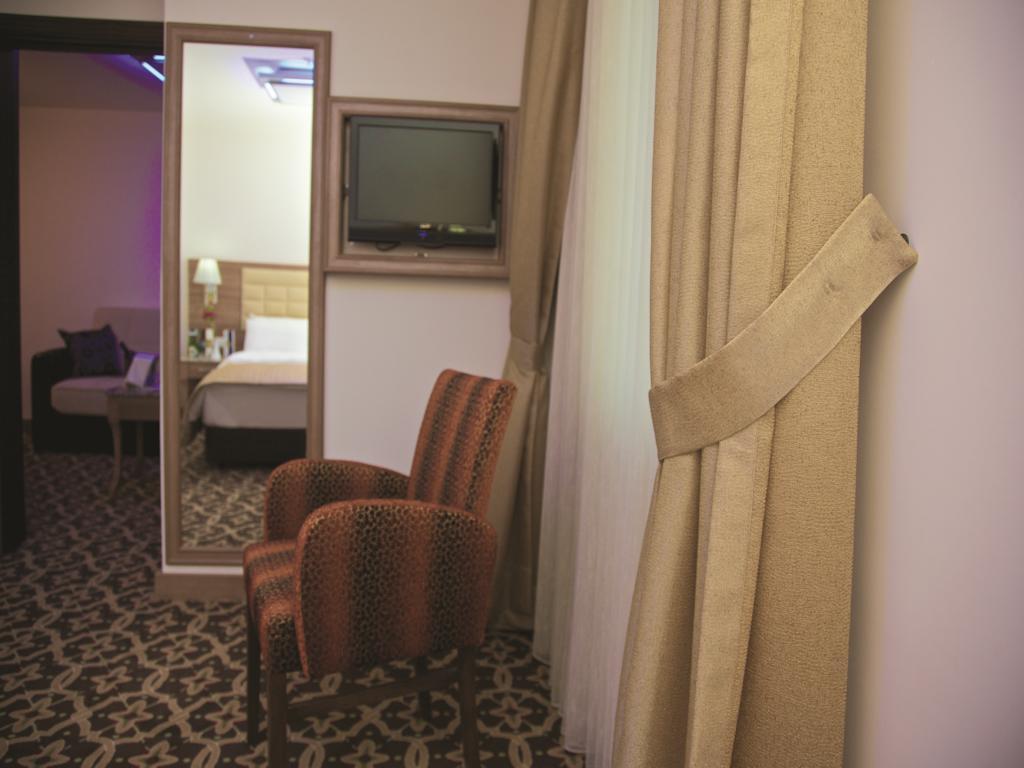 The City Hotel Стамбул Экстерьер фото